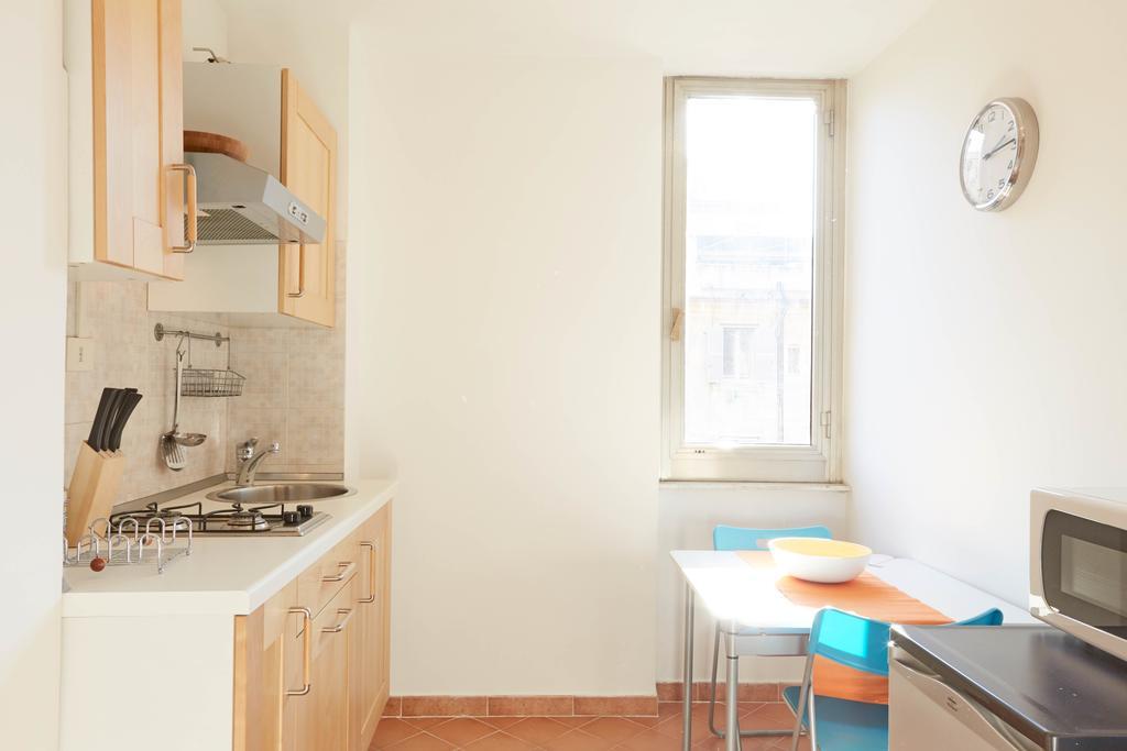 Colosseo Little House Roma Esterno foto
